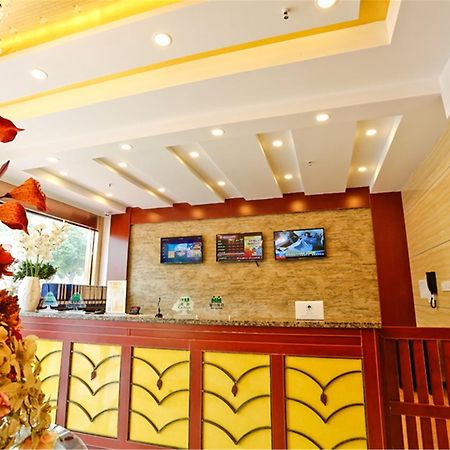 Greentree Inn Zhejiang Taizhou Tiantai Bus Station Express Hotel Екстер'єр фото