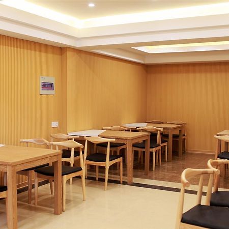 Greentree Inn Zhejiang Taizhou Tiantai Bus Station Express Hotel Екстер'єр фото