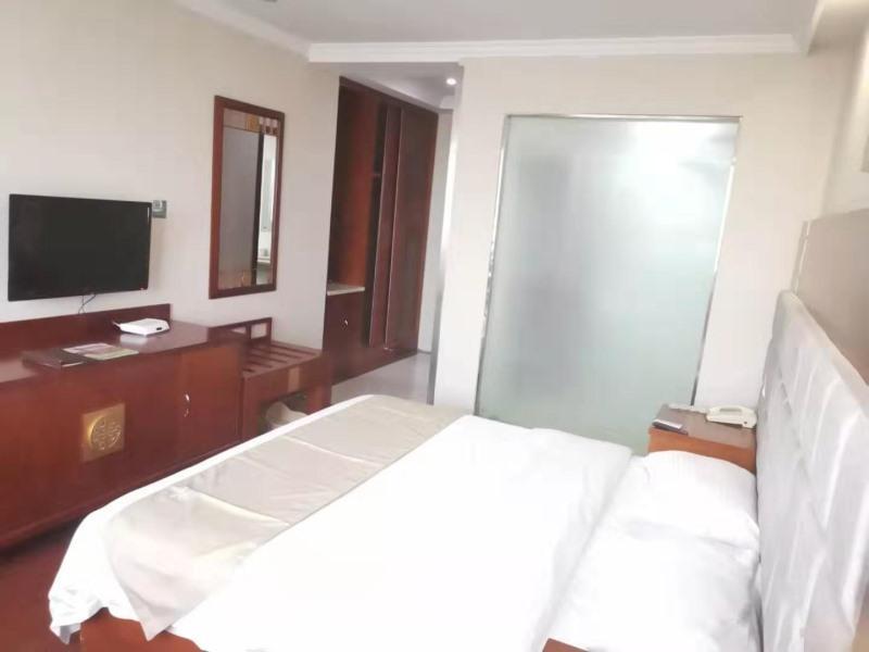 Greentree Inn Zhejiang Taizhou Tiantai Bus Station Express Hotel Екстер'єр фото