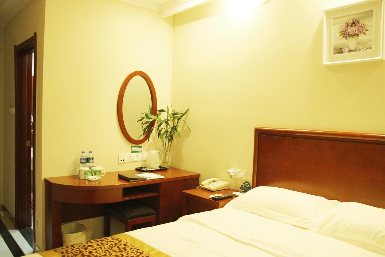 Greentree Inn Zhejiang Taizhou Tiantai Bus Station Express Hotel Екстер'єр фото