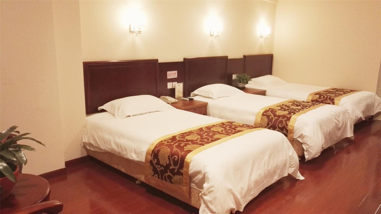 Greentree Inn Zhejiang Taizhou Tiantai Bus Station Express Hotel Екстер'єр фото