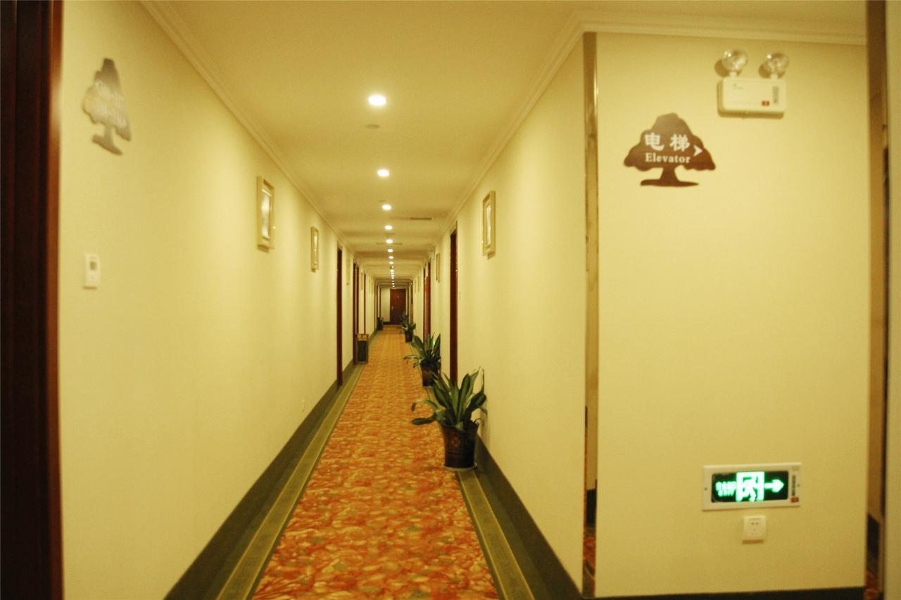 Greentree Inn Zhejiang Taizhou Tiantai Bus Station Express Hotel Екстер'єр фото